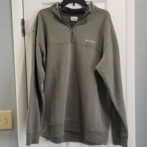 Columbia Men's pullover sweatshirt